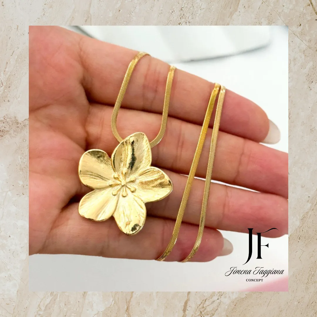 Collar flor - Jimena Faggiana Concept